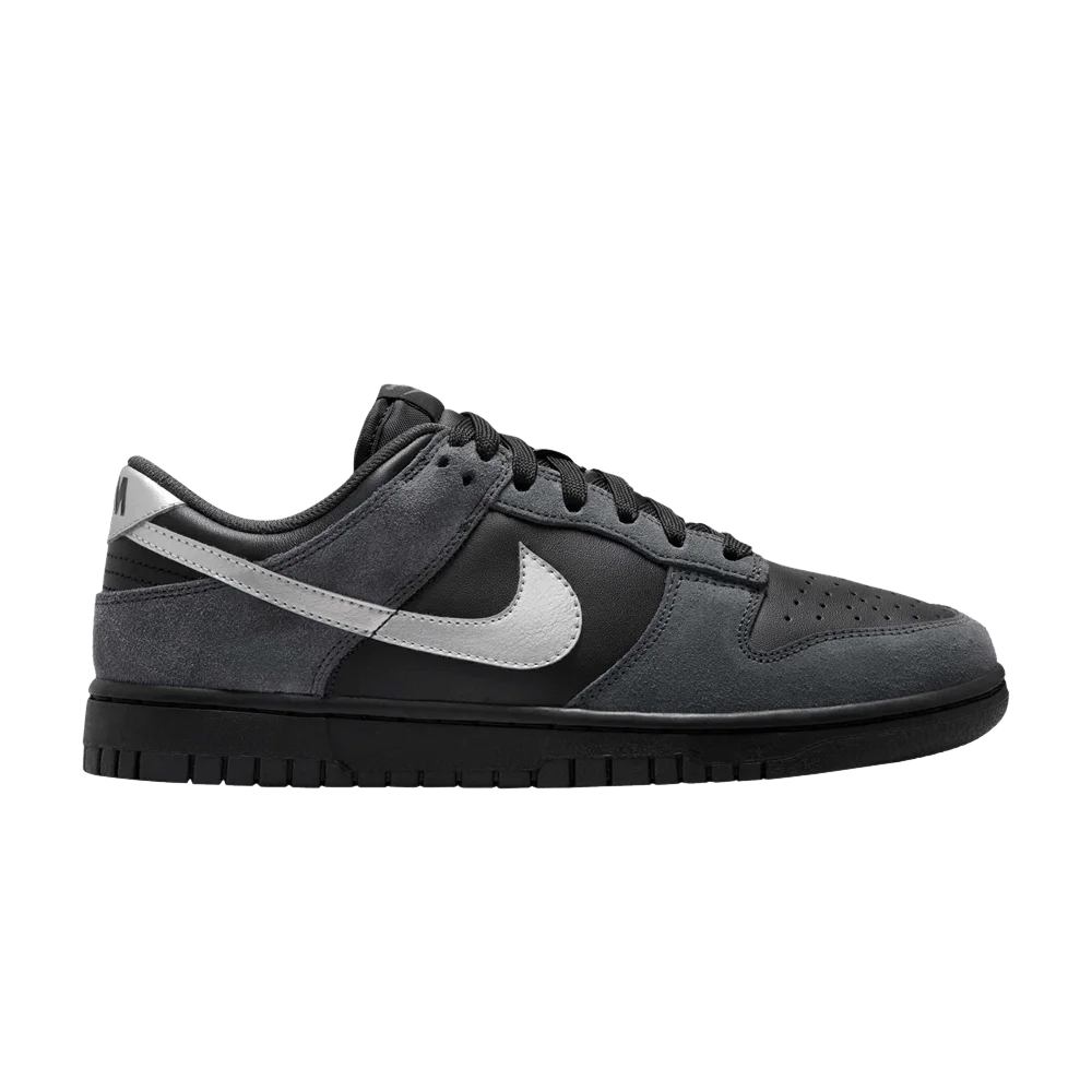 Krossovki-Nike-Wmns-Dunk-Low-Black-Anthracite-Silver