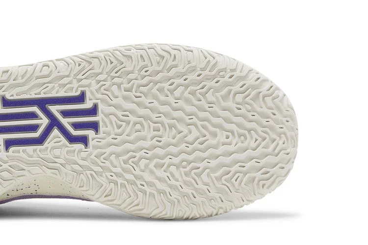 Кроссовки Nike Kyrie 7 GS 'Daughters'