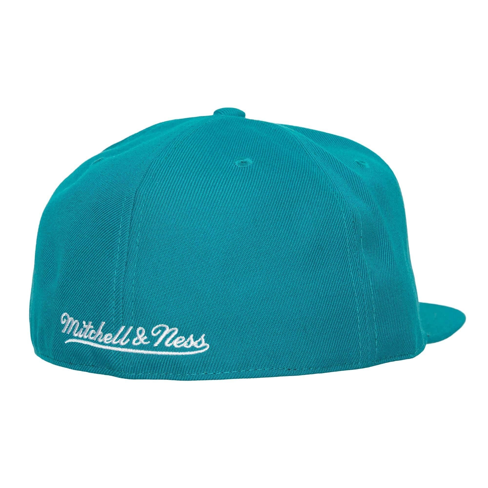 Mitchell-Ness-Team-Ground-2.0-Fitted-Hat-HWC-Charlotte-Hornets-Hat-1