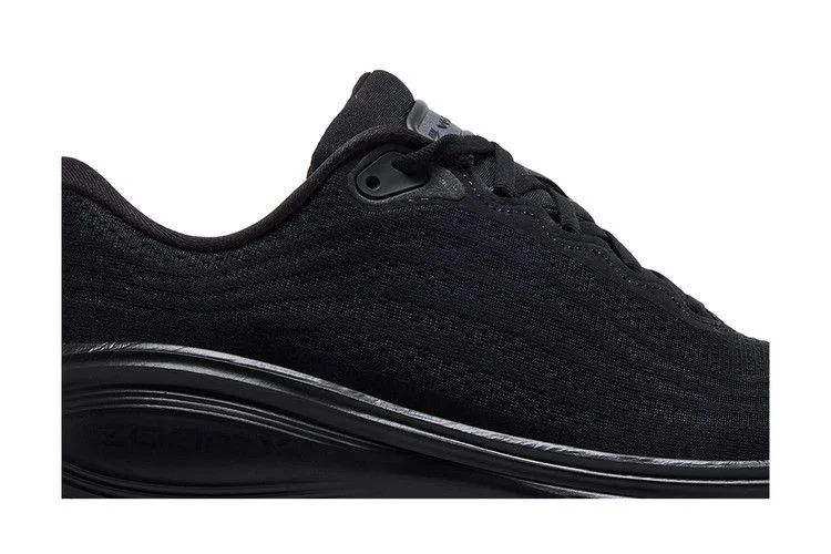 Krossovki-Nike-Vomero-Plus-Black-1