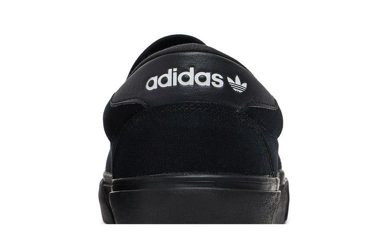 star-wars-x-court-rallye-slip-rebels-and-the-first-order-fy5312_06