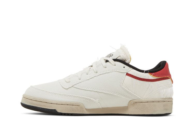 Кроссовки Street Fighter x Reebok Club C 85 'Ryu'