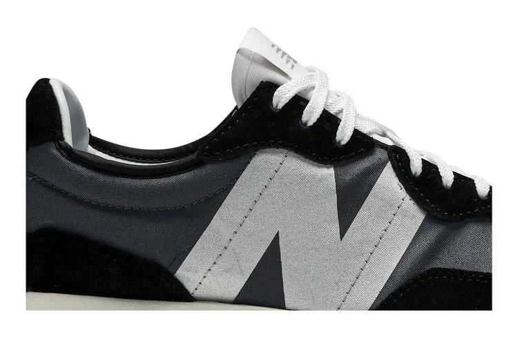 Кроссовки New Balance Wmns 327 'Black White'