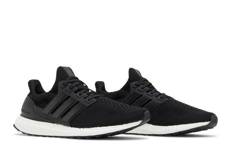 ultraboost-5-0-dna-black-beam-green-gv8746_07