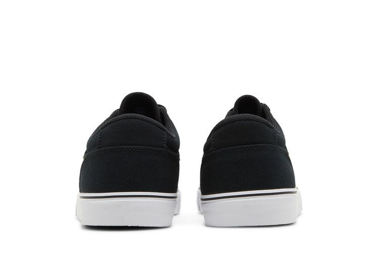 chron-2-canvas-sb-black-white-dm3494-001_05