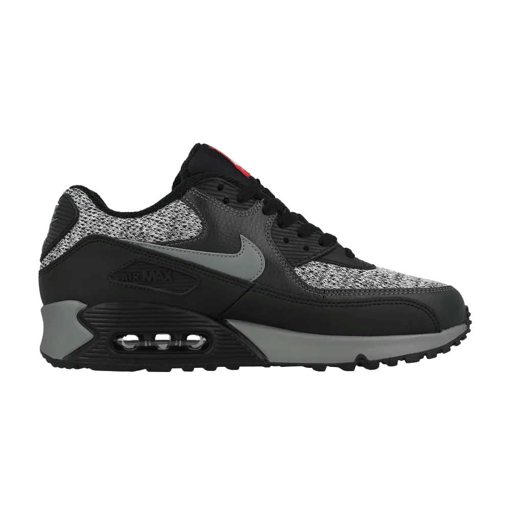 Krossovki-Nike-Air-Max-90-Essential-11