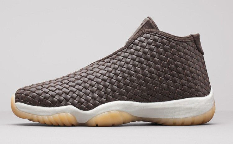 air-jordan-future-premium-652141-219_01