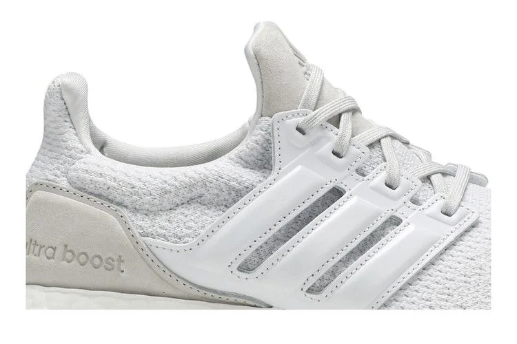 Krossovki-adidas-UltraBoost-DNA-Cloud-White-1