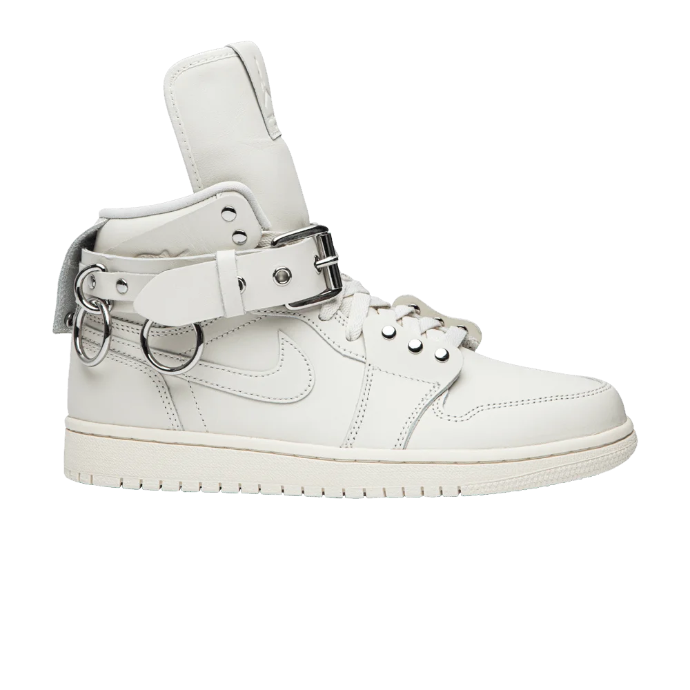 Krossovki-Comme-des-Garcons-x-Air-Jordan-1-Retro-Strap-High-White
