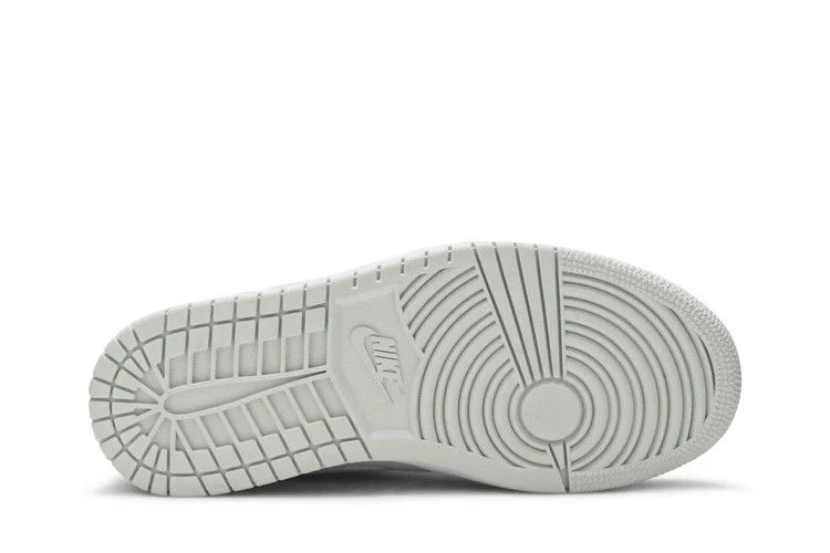 Krossovki-Wmns-Air-Jordan-1-Low-Spruce-Aura-3