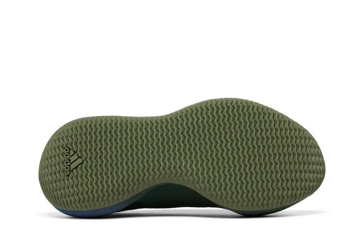 Krossovki-adidas-Yeezy-Knit-Runner-Faded-Azure-3