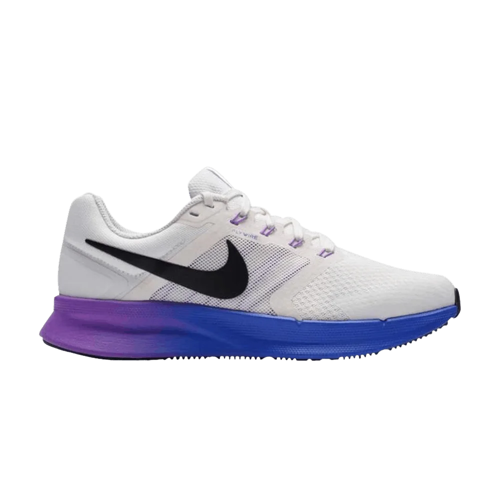 Krossovki-Nike-Wmns-Run-Swift-3-White-Purple