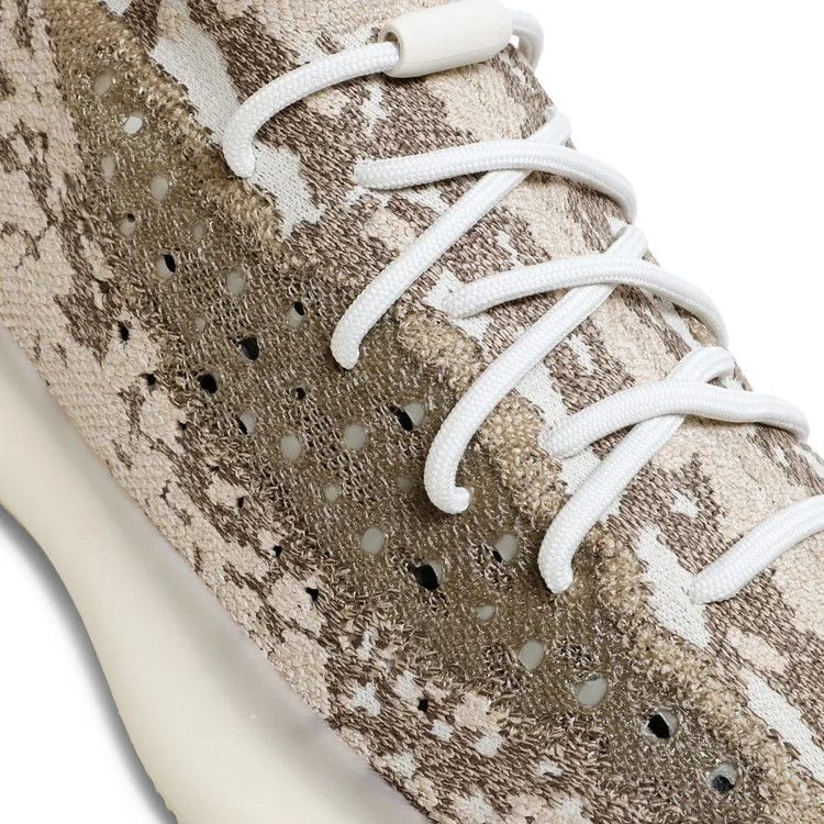 Krossovki-adidas-Yeezy-Boost-380-Pyrite-8