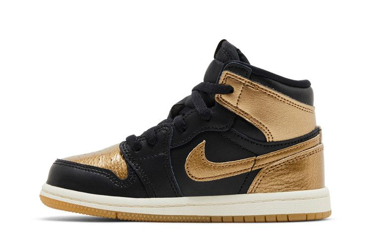 air-jordan-1-retro-high-og-td-black-metallic-gold-fd1413-071_02
