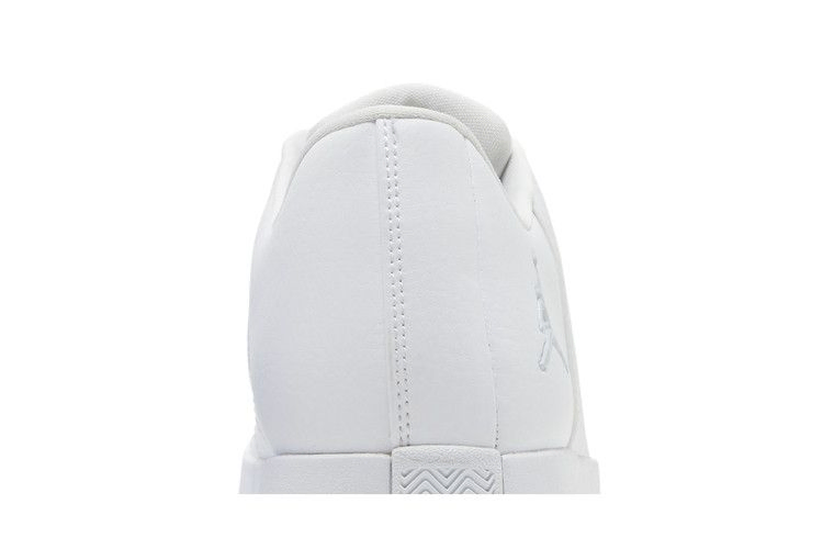 jordan-te-2-low-white-pure-platinum-ao1696-111_06