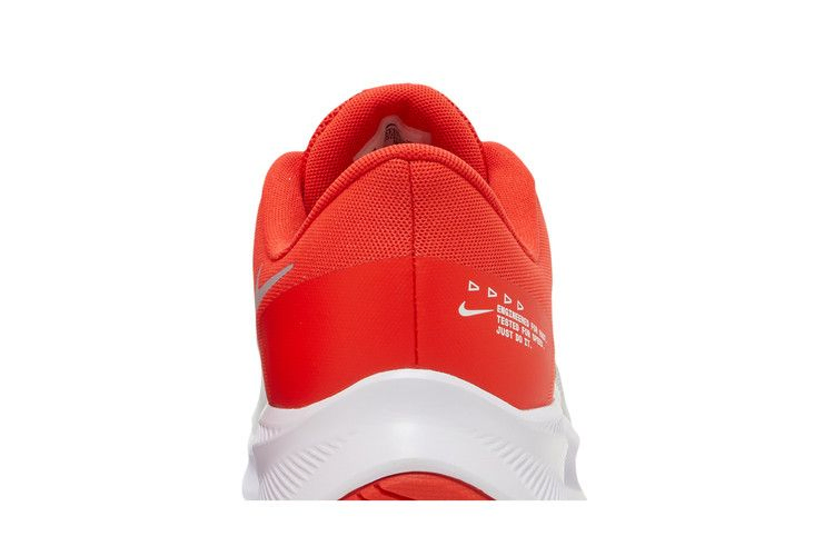 Кроссовки Nike Quest 4 'White Chile Red'
