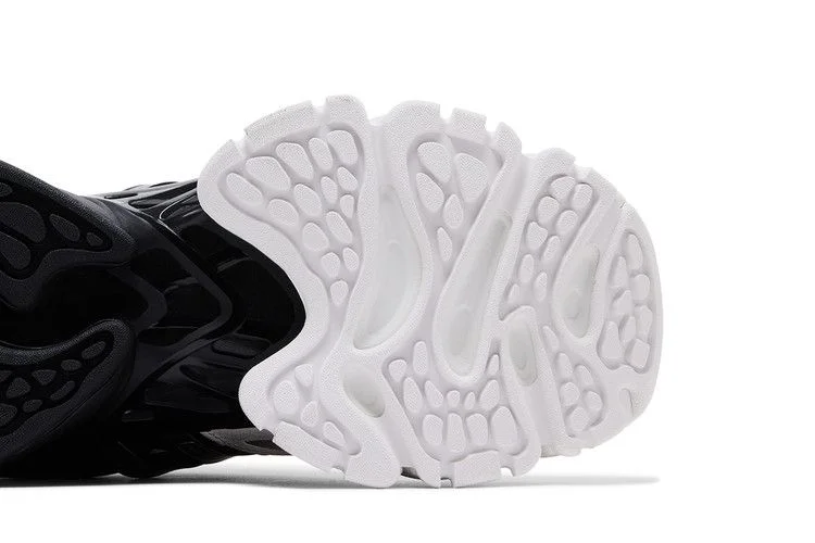 Krossovki-adidas-XLG-Runner-Deluxe-White-Black-4