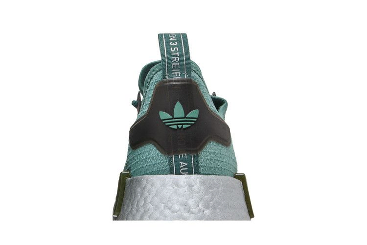 Кроссовки adidas NMD_R1 'Tech Emerald Black'