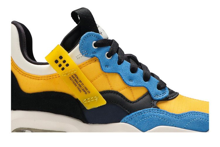 jordan-ma2-gs-university-gold-cw6594-700_01
