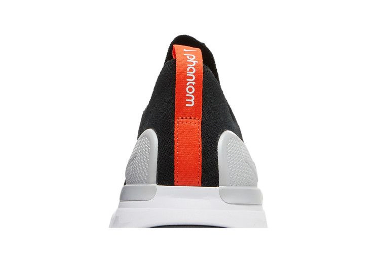 Кроссовки Nike React Phantom Run Flyknit 2 'Black Team Orange'