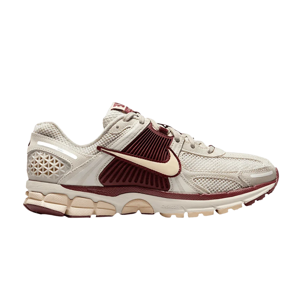 Krossovki-Nike-Wmns-Air-Zoom-Vomero-5-Phantom-Grey-Pearl-White