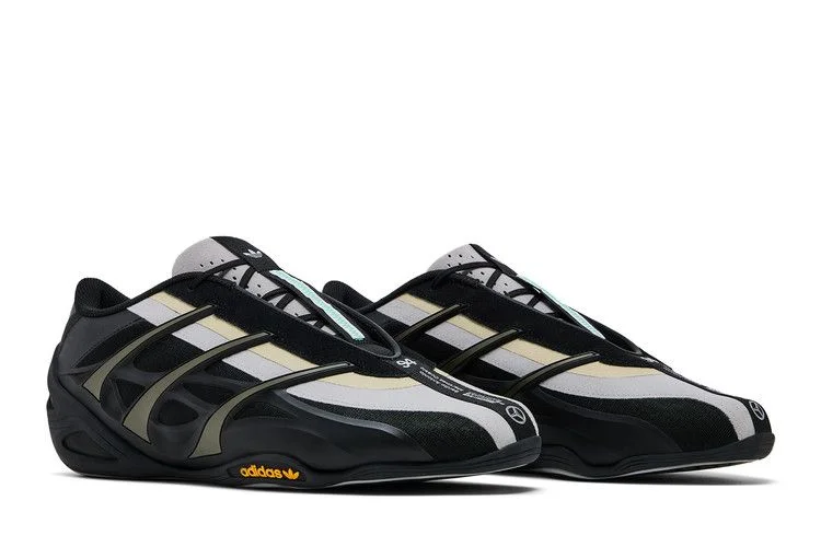 Krossovki-Bad-Bunny-x-adidas-Adi-Racer-GT-Low-Sand-7