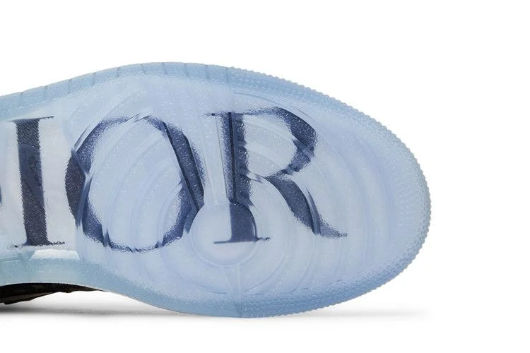 Кроссовки Dior x Air Jordan 1 High