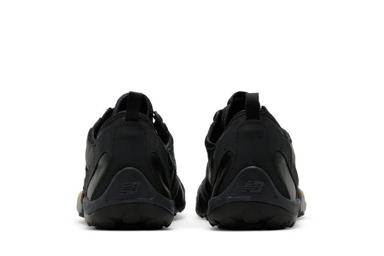 Krossovki-Issey-Miyake-x-New-Balance-MT10O-Black-4