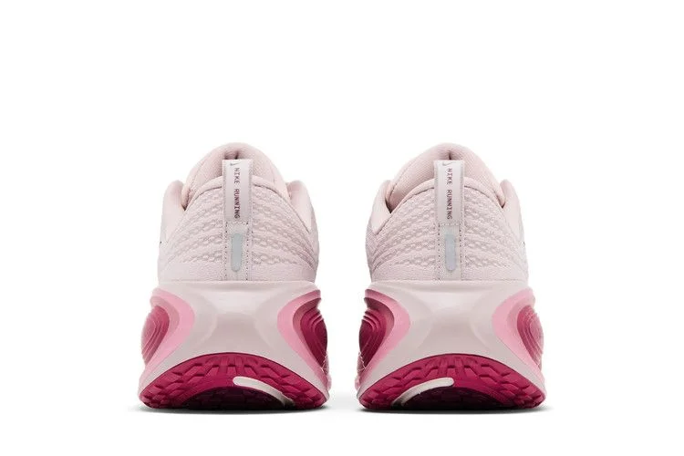 Кроссовки Nike Wmns Vomero Plus 'Silt Red Sweet Beet'