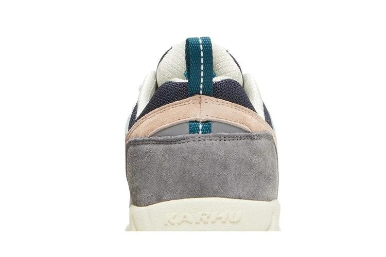 Krossovki-Karhu-Fusion-2.0-Frost-Grey-Blue-Coral-6