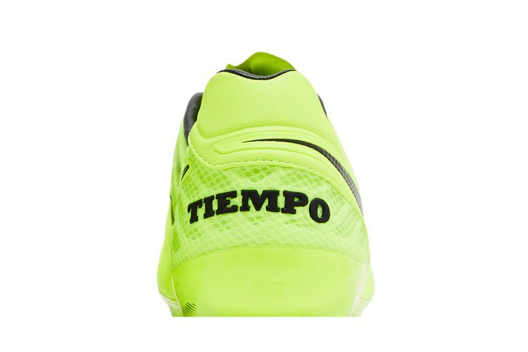 Кроссовки Nike Tiempo Legend 6 SG Pro 'Volt Black'