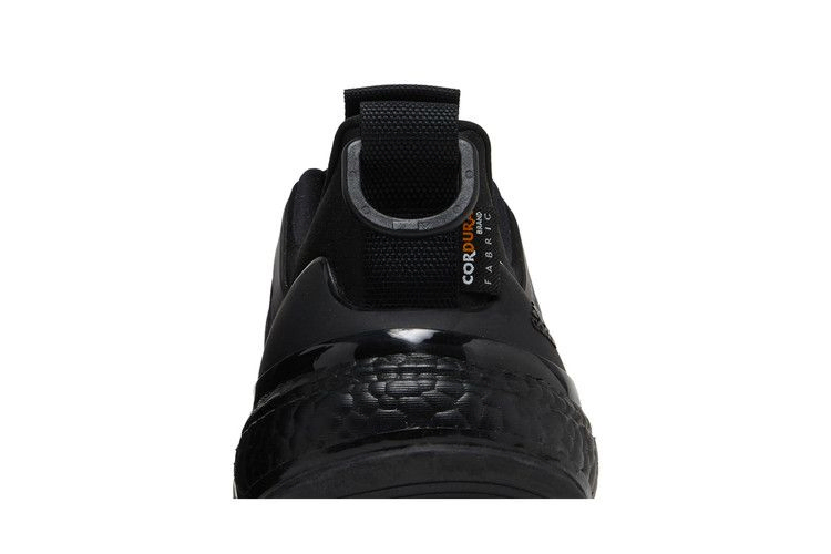equipment-triple-black-gz1328_06