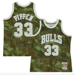 1997-98-Chicago-Bulls-33-Scottie-Pippen-Mitchell-Ness-Ghost-Green-Camo-Jersey-1-300x300