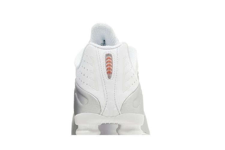 Кроссовки Nike Wmns Shox R4 'White Metallic' 2024