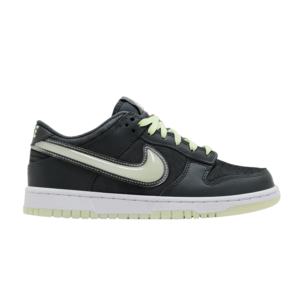 Krossovki-Nike-Dunk-Low-GS-Halloween-Glow-In-The-Dark