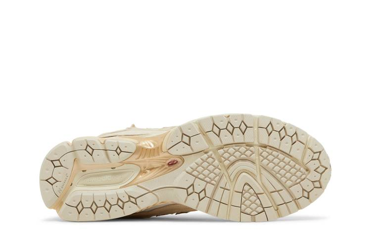 Кроссовки New Balance 2002R 'Protection Pack - Sandstone'