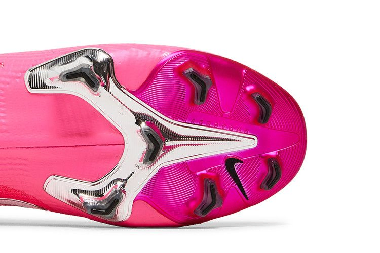 kylian-mbappe-x-mercurial-vapor-13-elite-fg-pink-panther-db5603-611_04