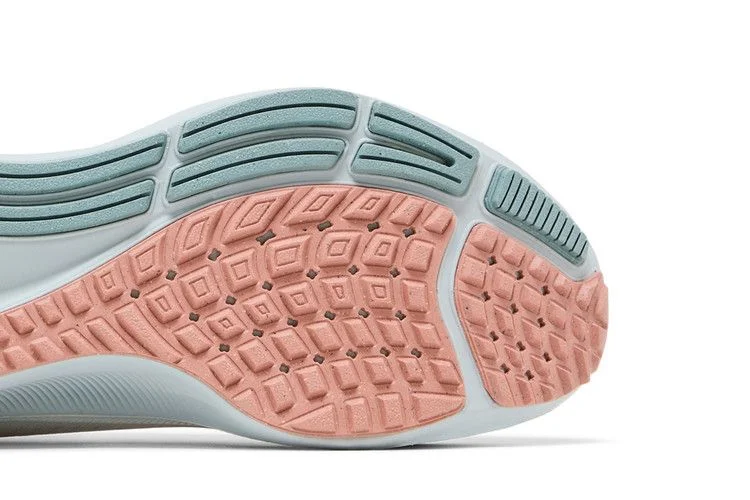 Krossovki-Nike-Wmns-Air-Zoom-Pegasus-38-Sail-Pink-Glaze-4