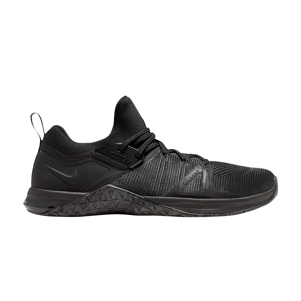 metcon-flyknit-3-triple-black-aq8022-010
