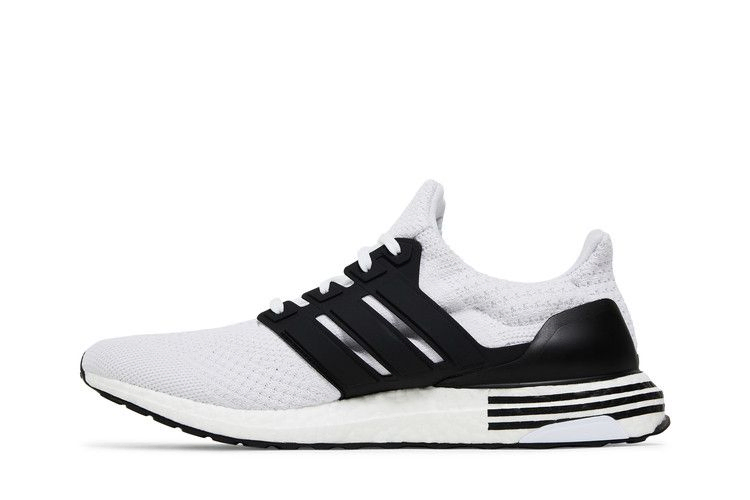 ultraboost-5-0-dna-white-black-gx9334_02