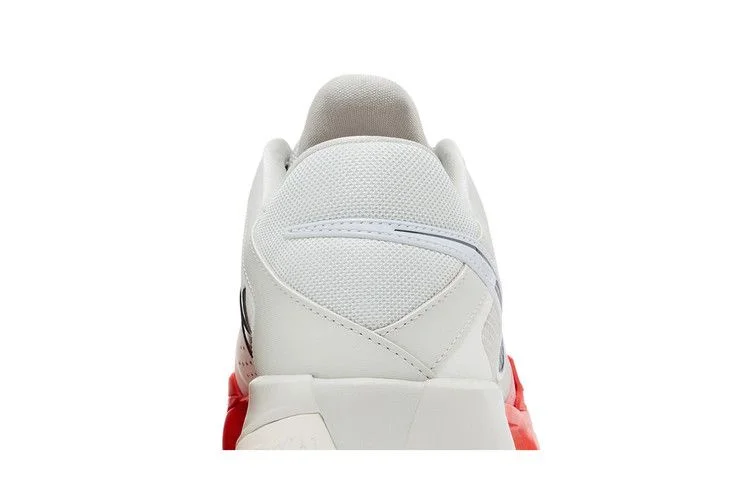 Кроссовки Nike Air Zoom GT Cut Cross EP 'Light Grey Bright Crimson'