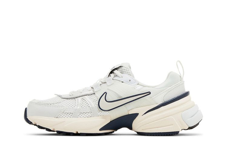 Кроссовки Nike Wmns V2K Run 'Platinum Tint Guava Ice'