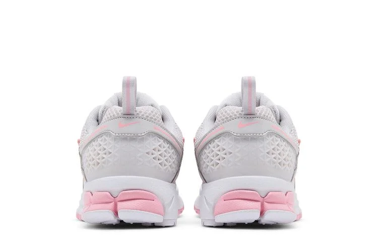 Krossovki-Nike-Vomero-5-GS-Vast-Grey-Medium-Soft-Pink-5