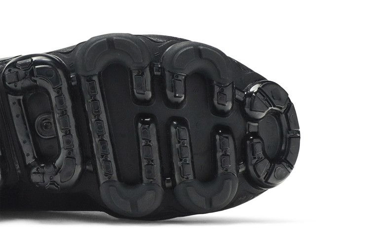 air-vapormax-cs-triple-black-ah9046-002_04