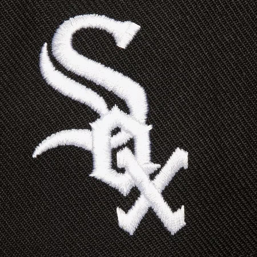 Бейсболка Mitchell & Ness Black Chicago White Sox Shattered Snapback Hat