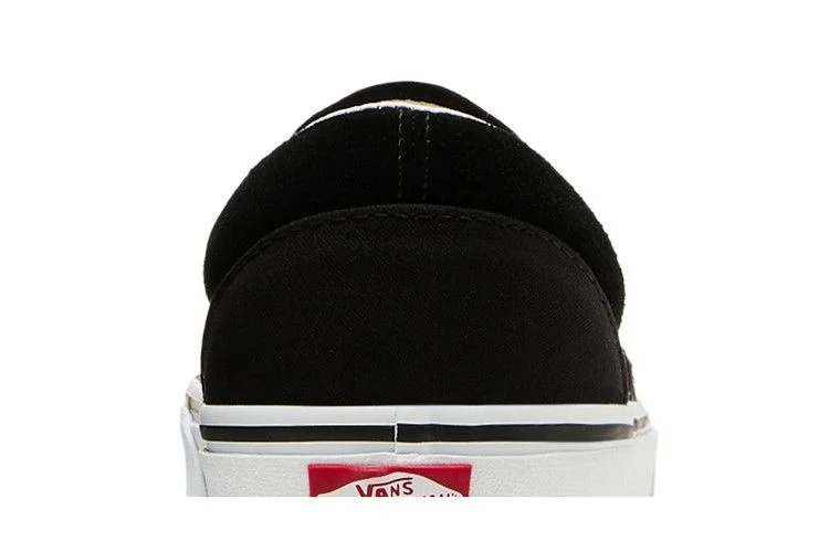 Vans-Classic-Slip-On-Cherries-Black-6