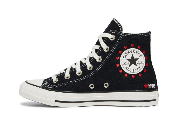 chuck-taylor-all-star-high-embroidered-hearts-black-a01602c_02