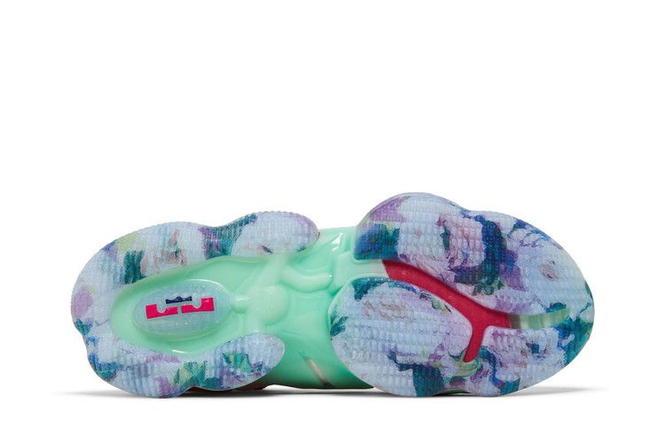 Кроссовки Nike LeBron 19 'Valentine's Day'