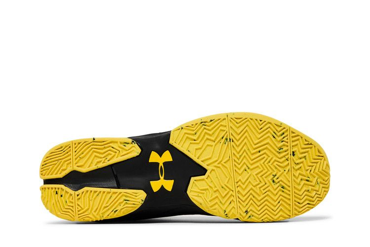 curry-2-black-knight-1259007-006_03