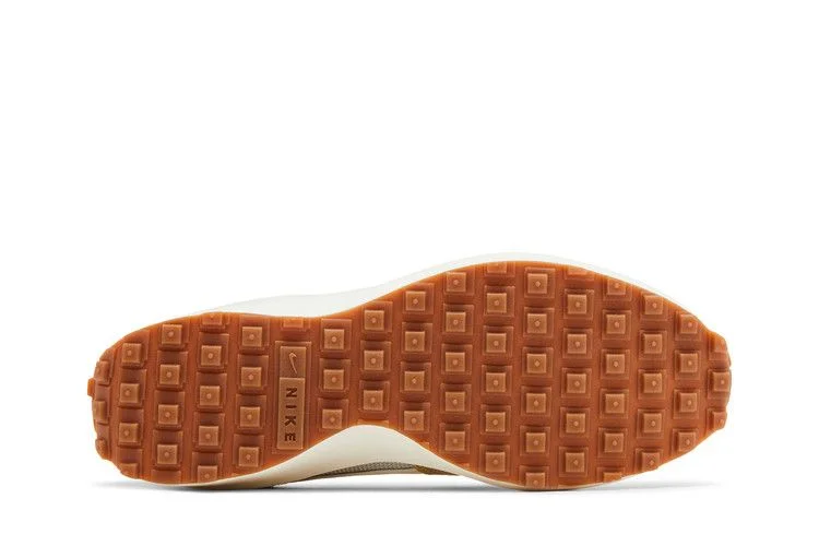 Krossovki-Nike-Wmns-Waffle-Debut-Vintage-Light-Bone-Sail-3